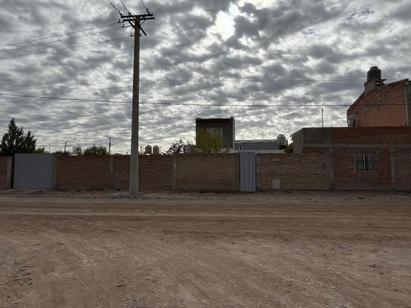 CASA CENTENARIO, BARRIO PRIMEROS POBLADORES